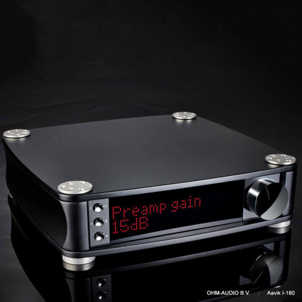 Aavik Acoustics Versterkers
