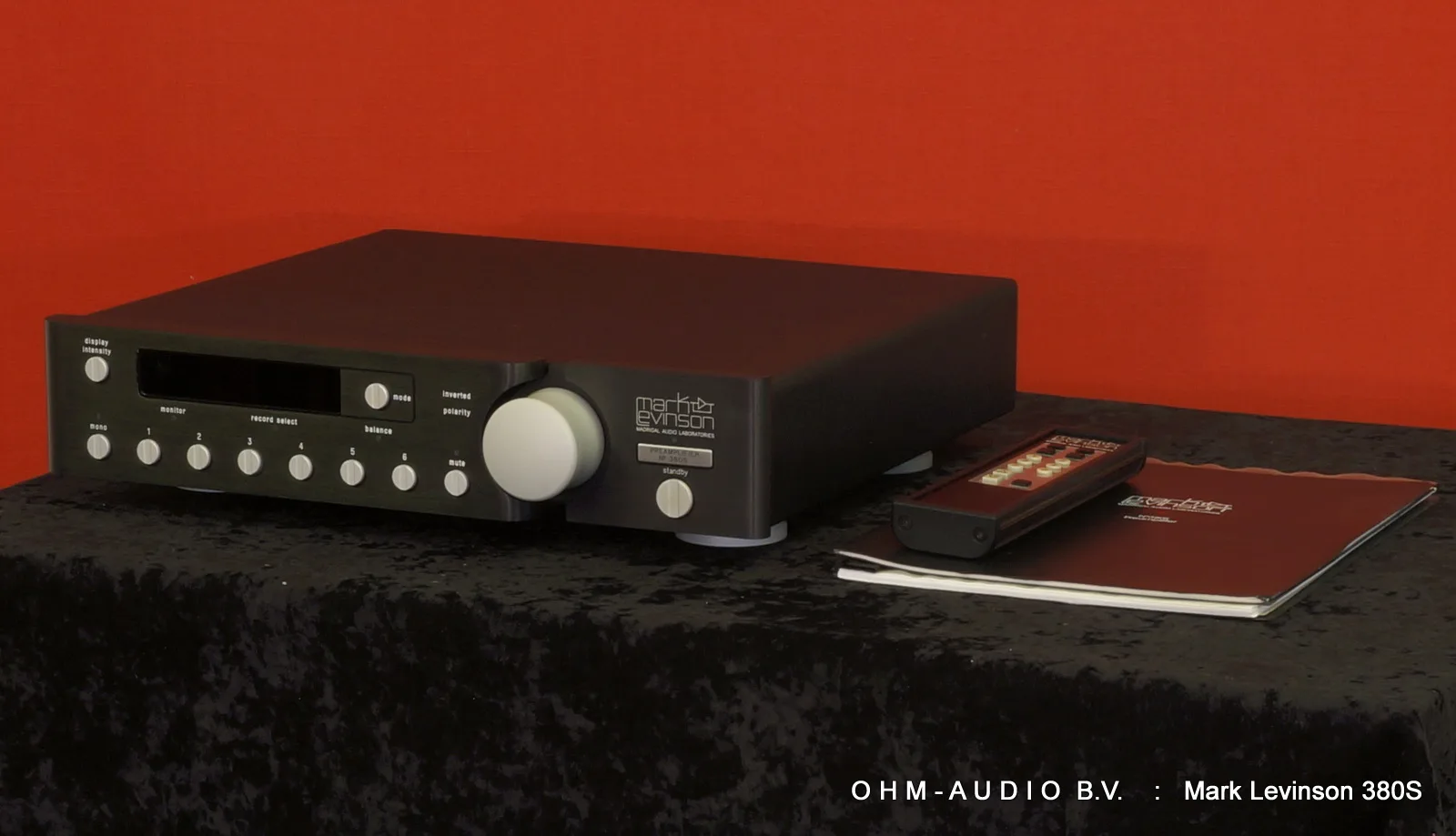 Mark Levinson 380S Reference Balanced Preamplifier : Sold to Germany