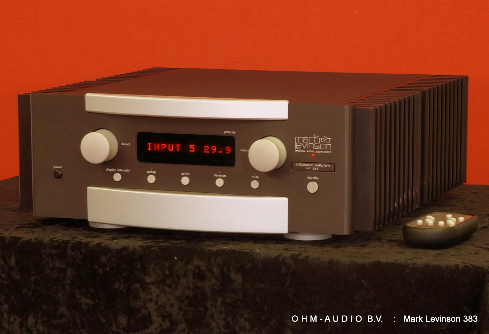 Mark Levinson 383 : Sold to Italy
