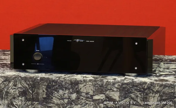 Lector Audio VM-200 Stereo Hybride Buizen/Transistor Amplifier DEMO : Sold