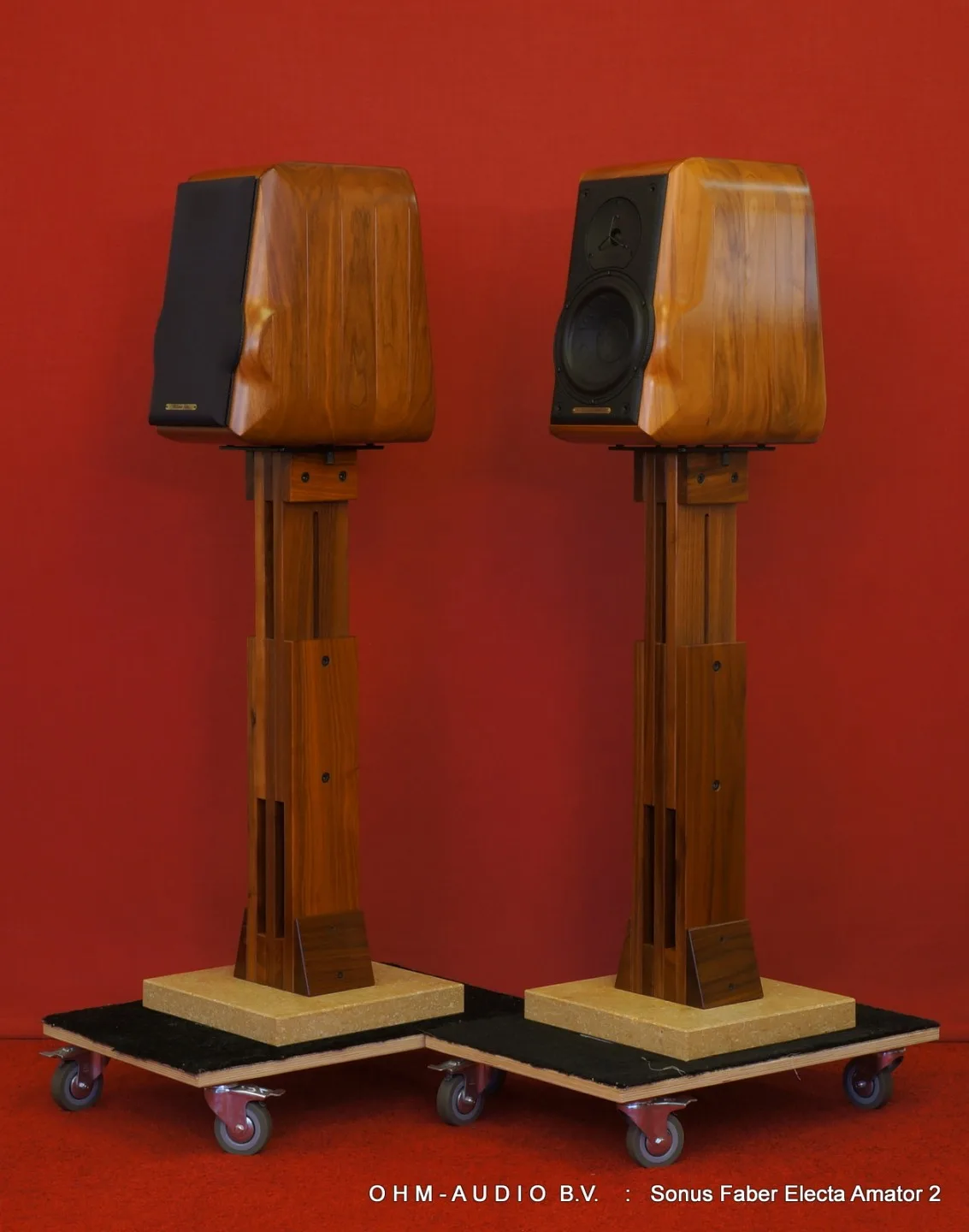 Sonus Faber Electa Amator mit Ständern: In die Niederlande verkauft
