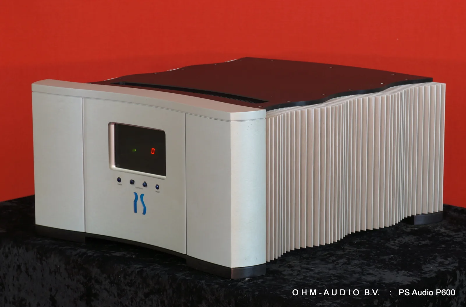 PS Audio P600 Powerplant met Multiwave : Sold to The Netherlands
