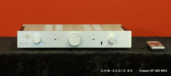 Octave HP300 MK2 Buizen Voorversterker, met remote control : Sold to the Netherlands