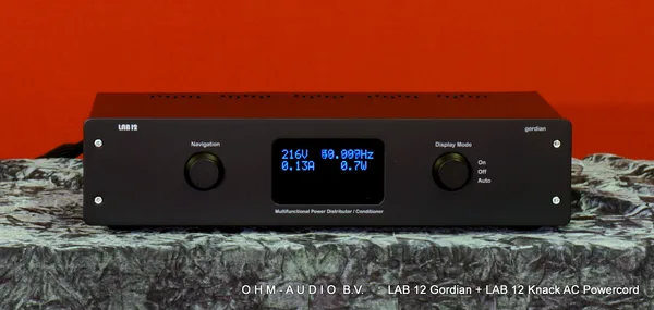 Lab 12 Gordian Powerconditioner mit OLED Display und KNACK Powercord 20A : SOLD to Germany
