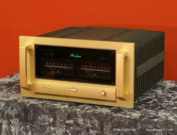 Accuphase P-7100 Stereo Endstufe : Verkauft