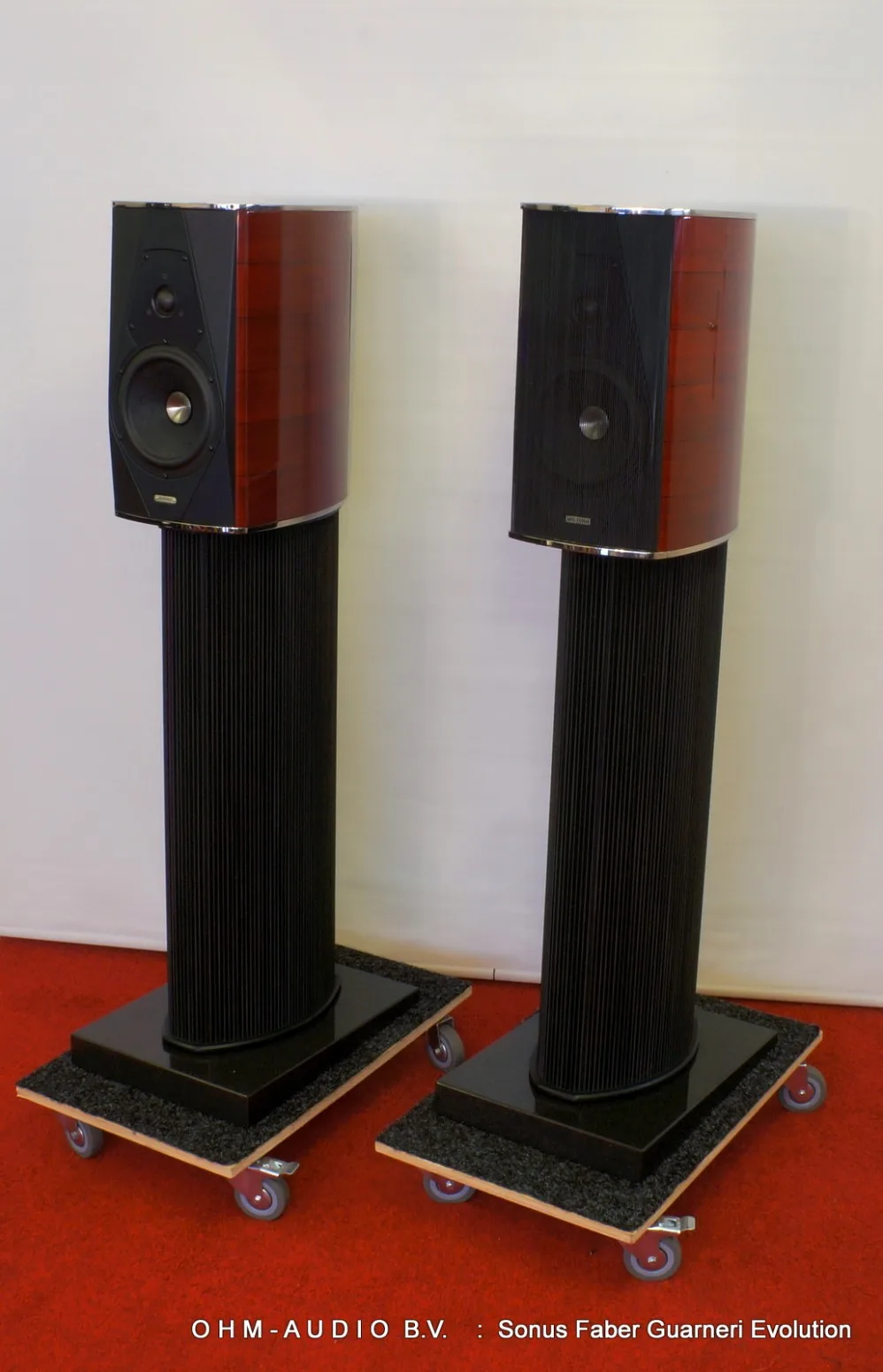 Sonus Faber Guarneri Evolution, in Violin Red : Sold