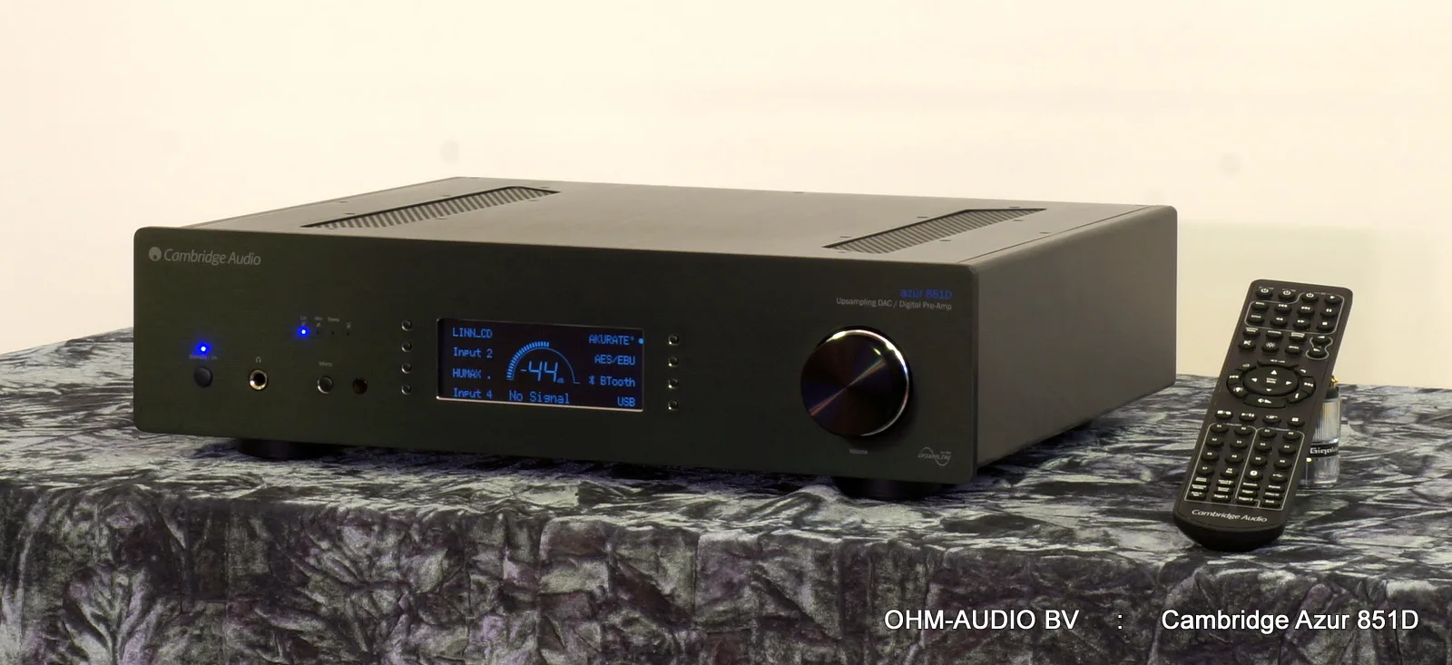 Cambridge 851D Préamplificateur Numérique avec Sorties Analogiques, État Neuf : SOLD