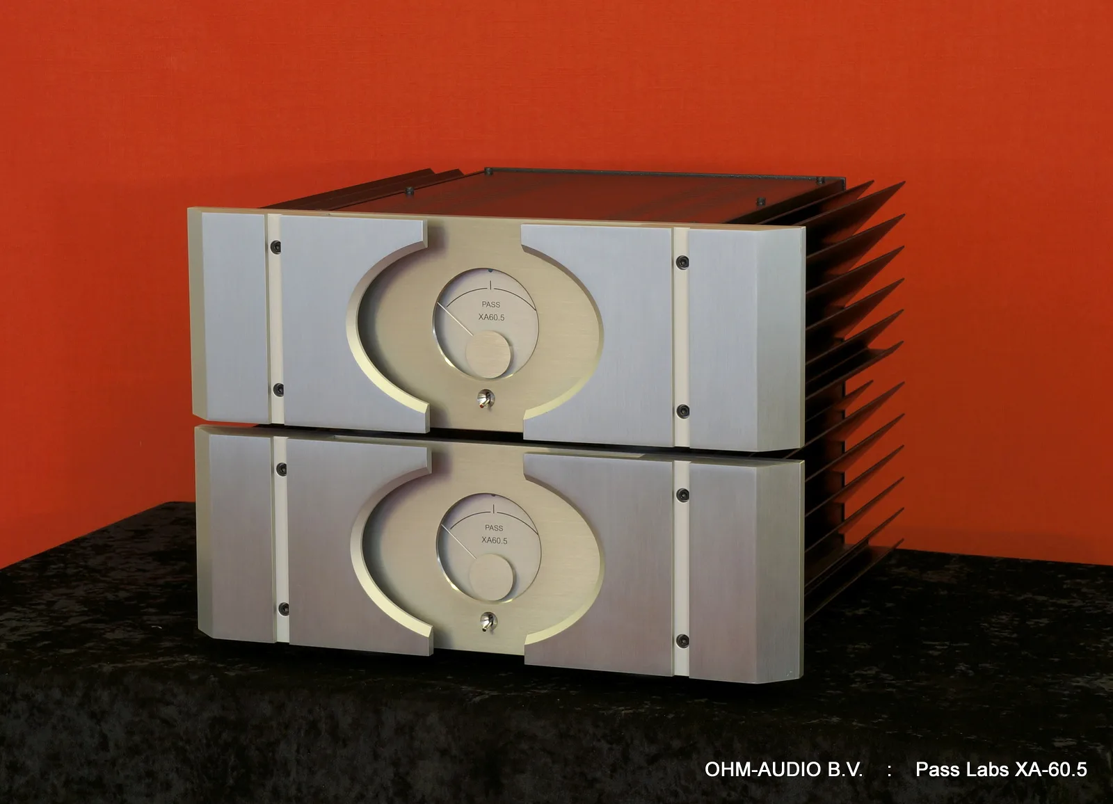 Pass Labs XA-60.5 Mono Eindversterkers, Uitstekende Staat : SOLD to the Netherlands