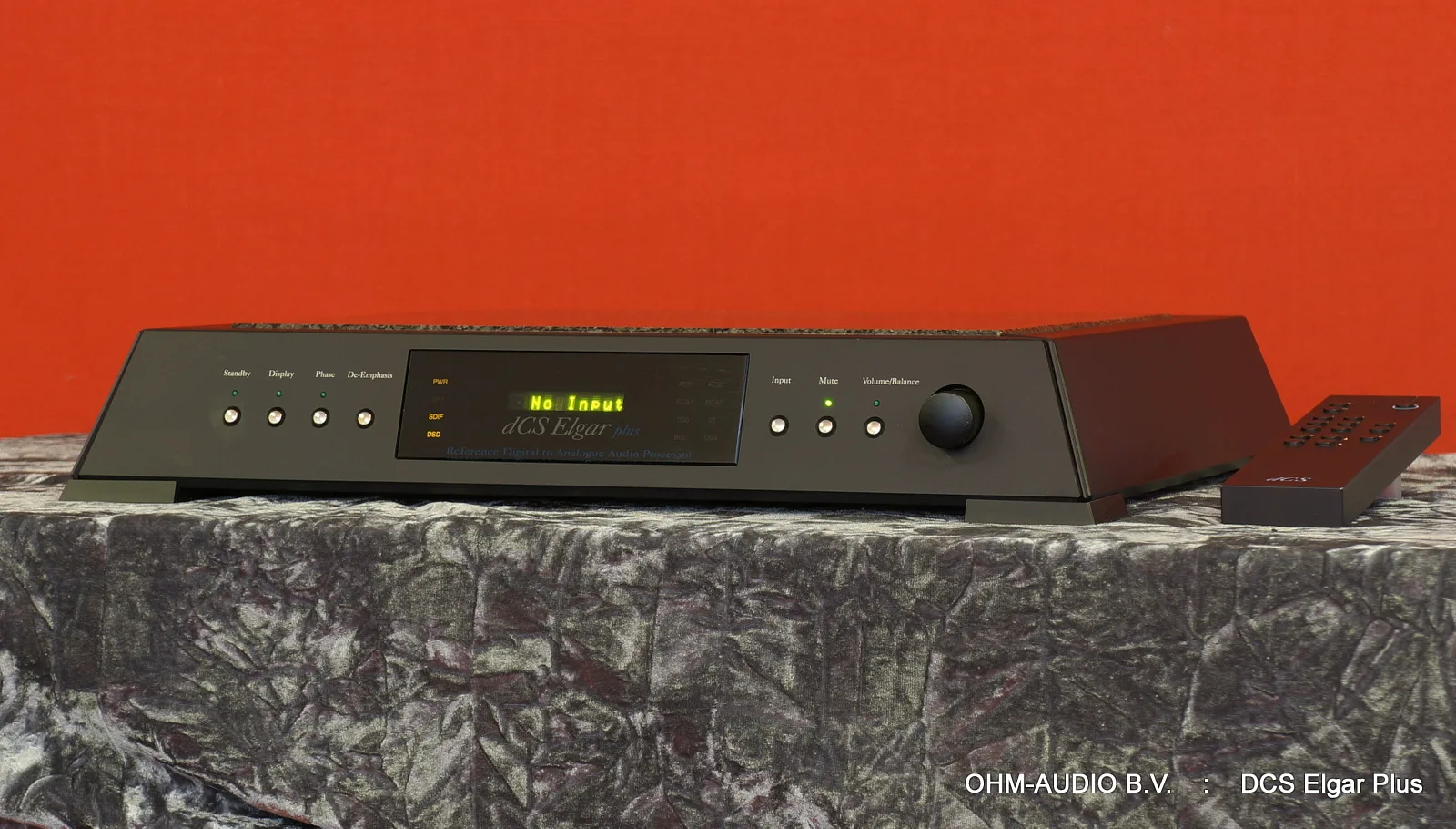 DCS Elgar Plus DA Converter / Digitale Voorversterker, Nieuwstaat en Compleet : Sold