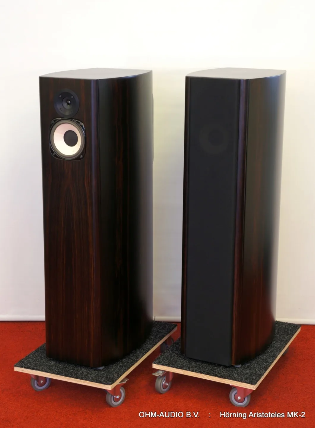 Horning Aristoteles MK2, Bois Ébène Massakar : Vendu