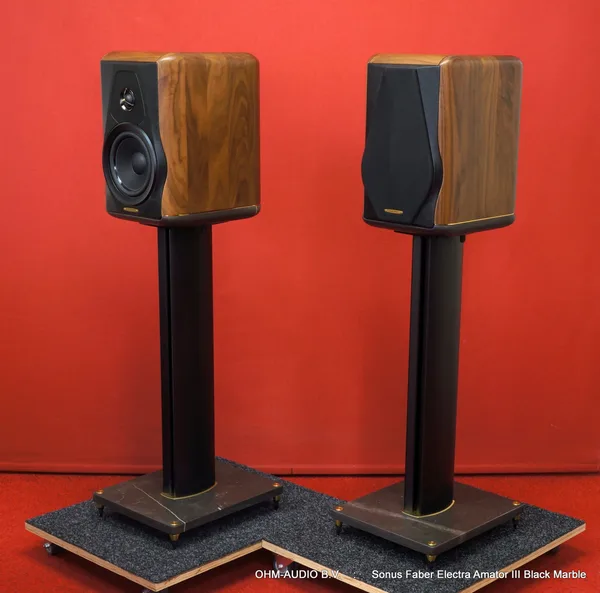 Sonus Faber Electa Amator III, Solid Walnut, New Option: Black Marble