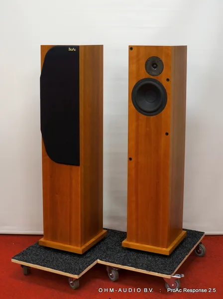 ProAc Response 2.5, 2-Way Floor-Standing Loudspeaker, Like New : Sold