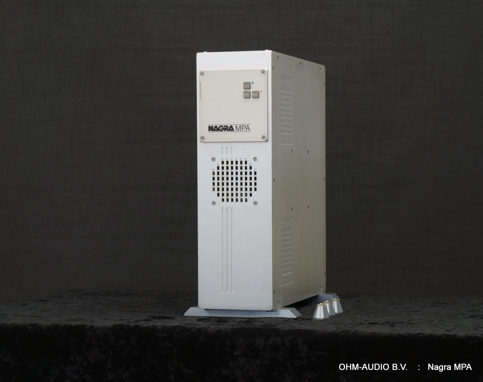 Nagra MPA Stereo Mosfet Amplificateur de Puissance 2 x 250 Watt : VENDU à Hong Kong