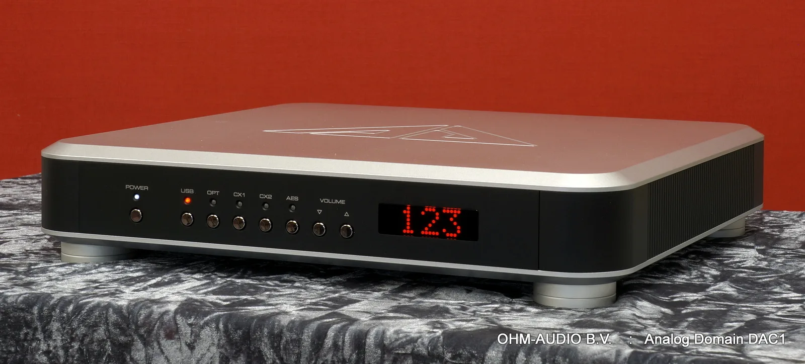 Analog Domain DAC1V Inklusive Optionaler Analoger Lautstärkeregelung, Demo-Modell: SOLD