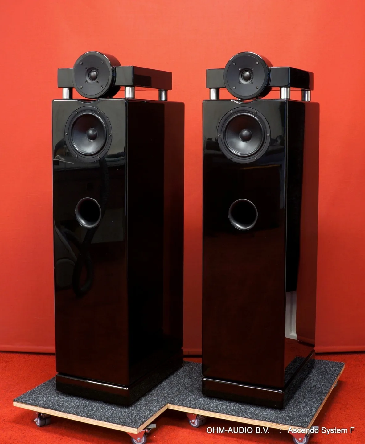 Ascendo System F, Piano Black : Sold