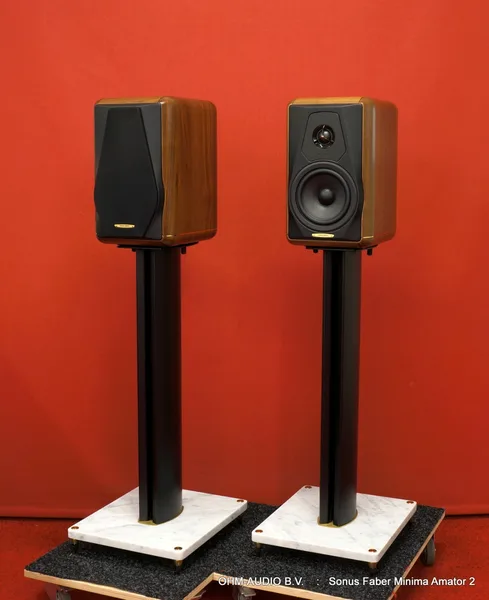 Sonus Faber Minima Amator II (2), Noyer, Avec Socles Carrara à Pied Noir : RUPTURE DE STOCK