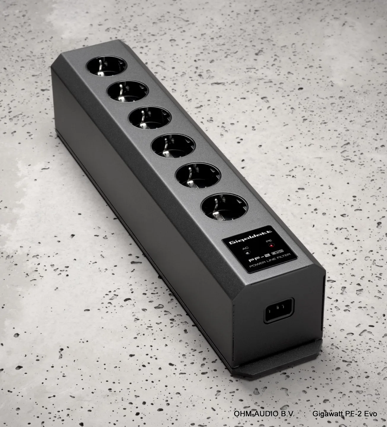 Gigawatt PF-2 Evo Powerstrip incluant Gigawatt LC-2 Evo Powercord : SOLD