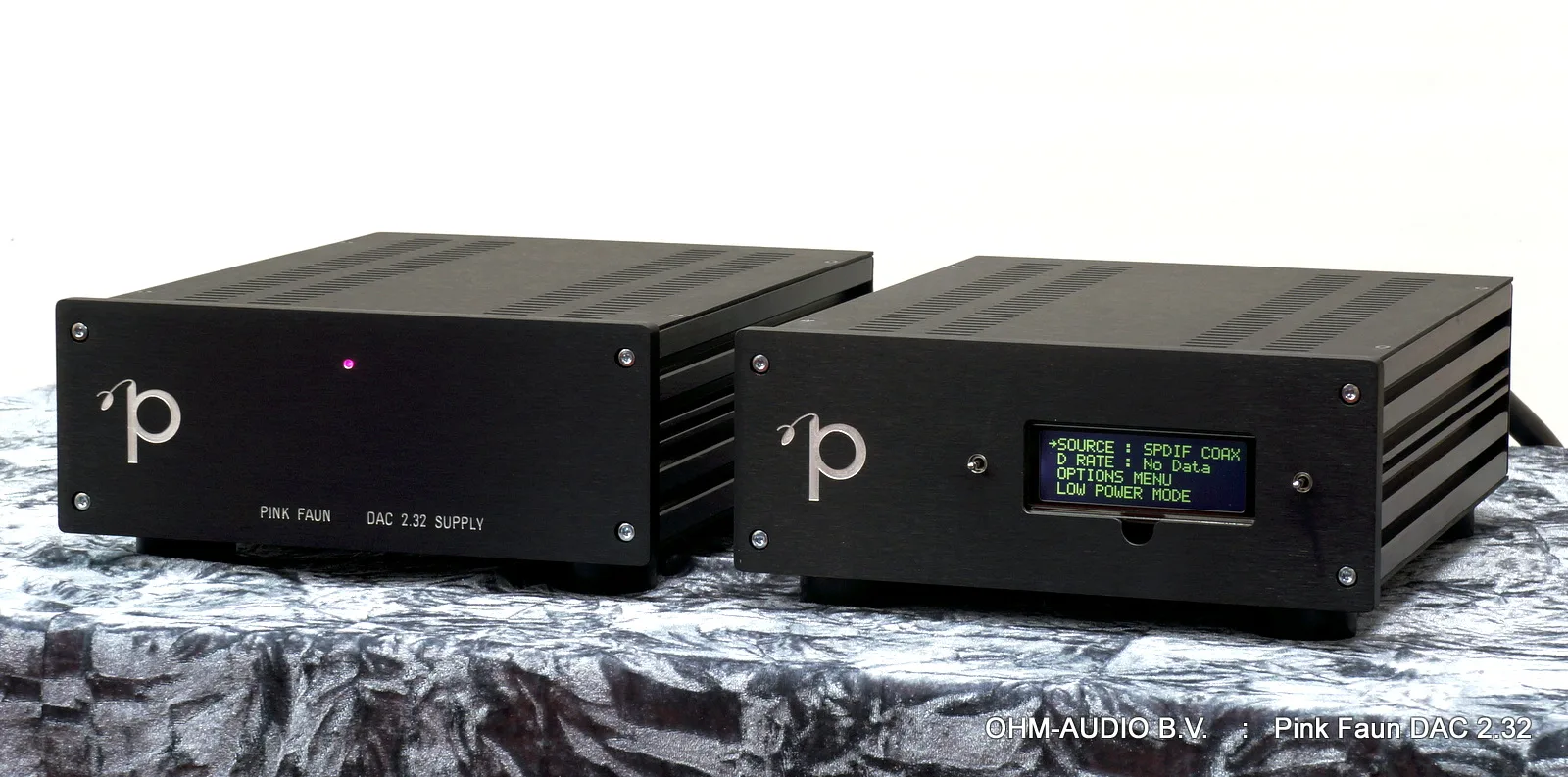 Pink Faun 2.32 Tube DA Converter Black + Extra DAC upgrade, Like New : SOLD
