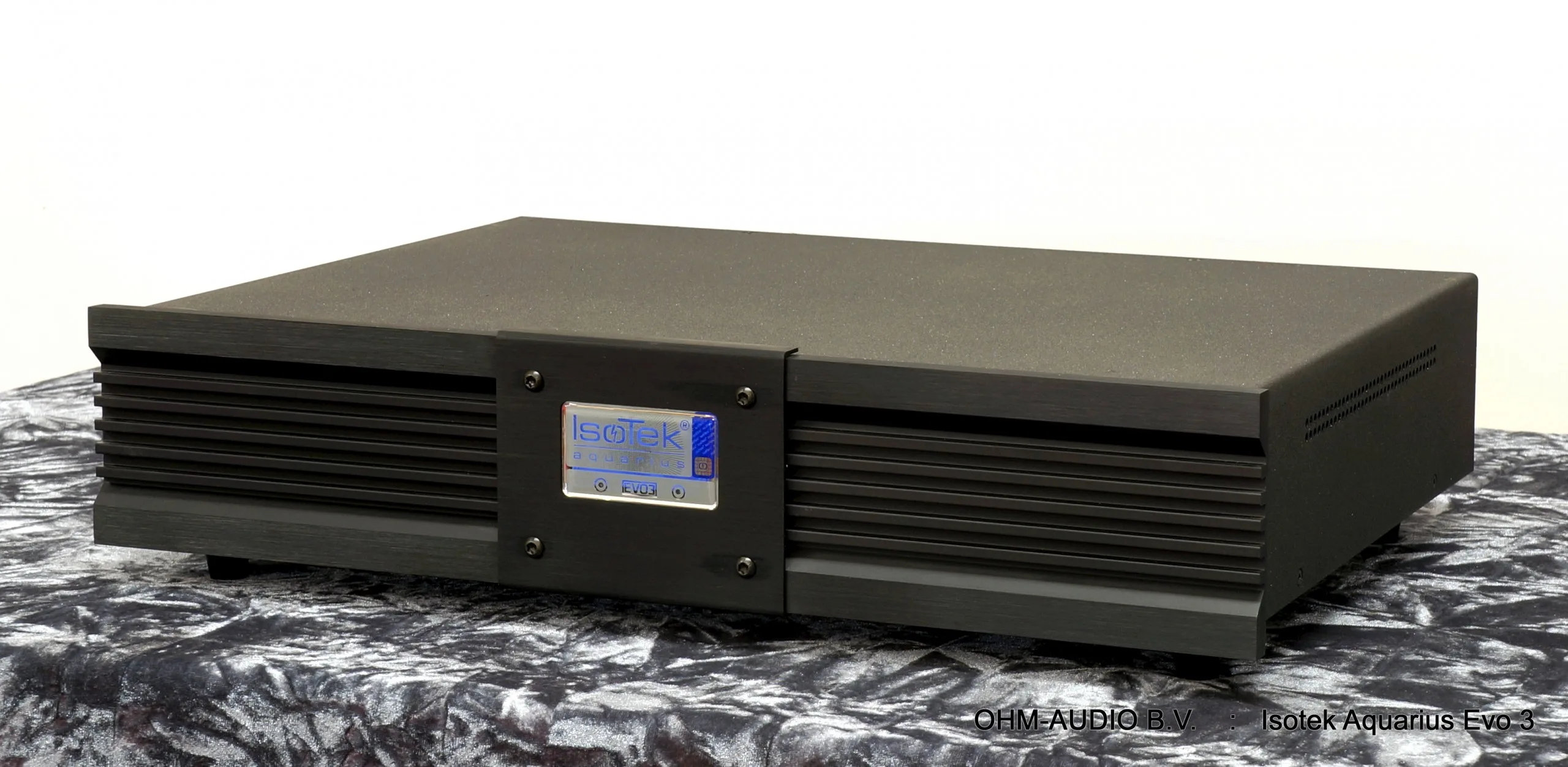 Isotek Aquarius Evo 3, Like New, Original Box : SOLD
