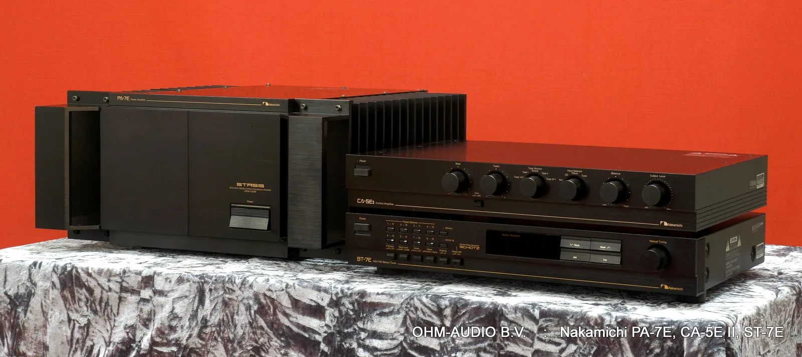 Nakamichi Set, PA-7E Endstufe, CA-5E II Vorverstärker, ST-7E Tuner : Reserviert