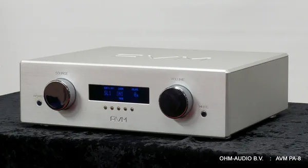 AVM PA-8 Preamplifier, 3 Years Old, Including Optional Tubes XLR Output : SOLD