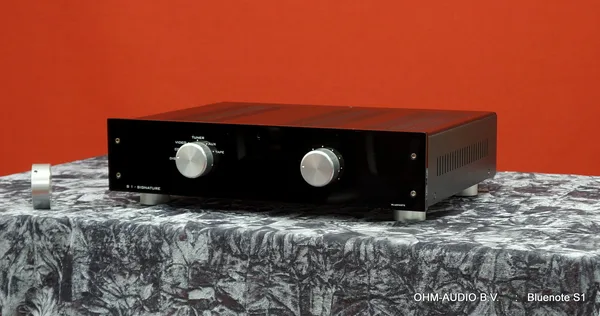 Goldenote S-1 Signature, Noir, Amplificateur Intégré : VENDU