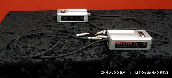 MIT Oracle MA-X REV2 RCA, Nieuwstaat, Originele Verpakking : SOLD to Belgium