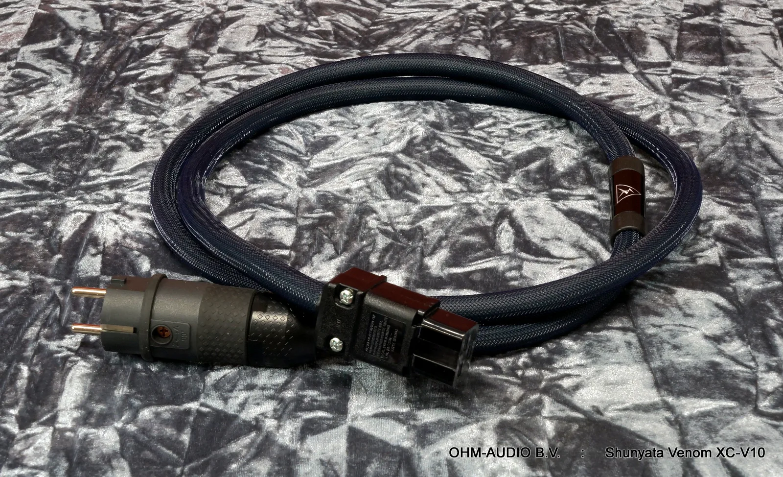 Shunyata Venom XC-V10 Powercord, C19 Connector, 1.75 Meter, : SOLD