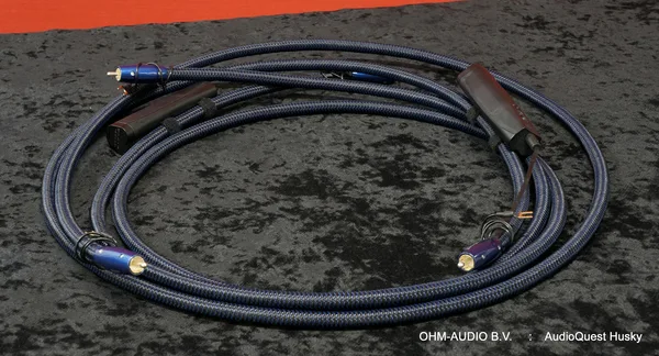 AudioQuest Husky, Interconnexion Subwoofer Incluant Système 72V DBS, RCA ou XLR