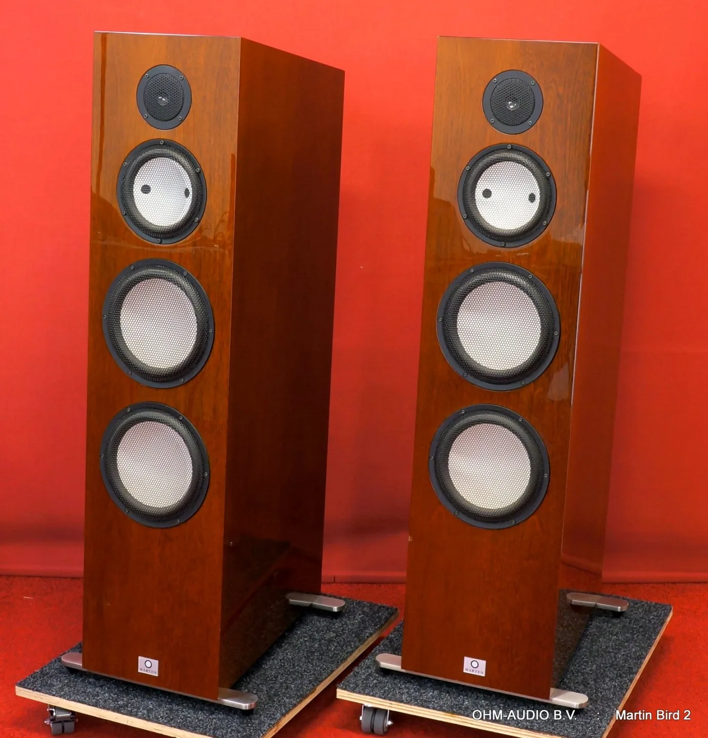Marten Bird 2 in Pianolak Walnoot, Occasion, Inclusief Originele Verpakking : Sold