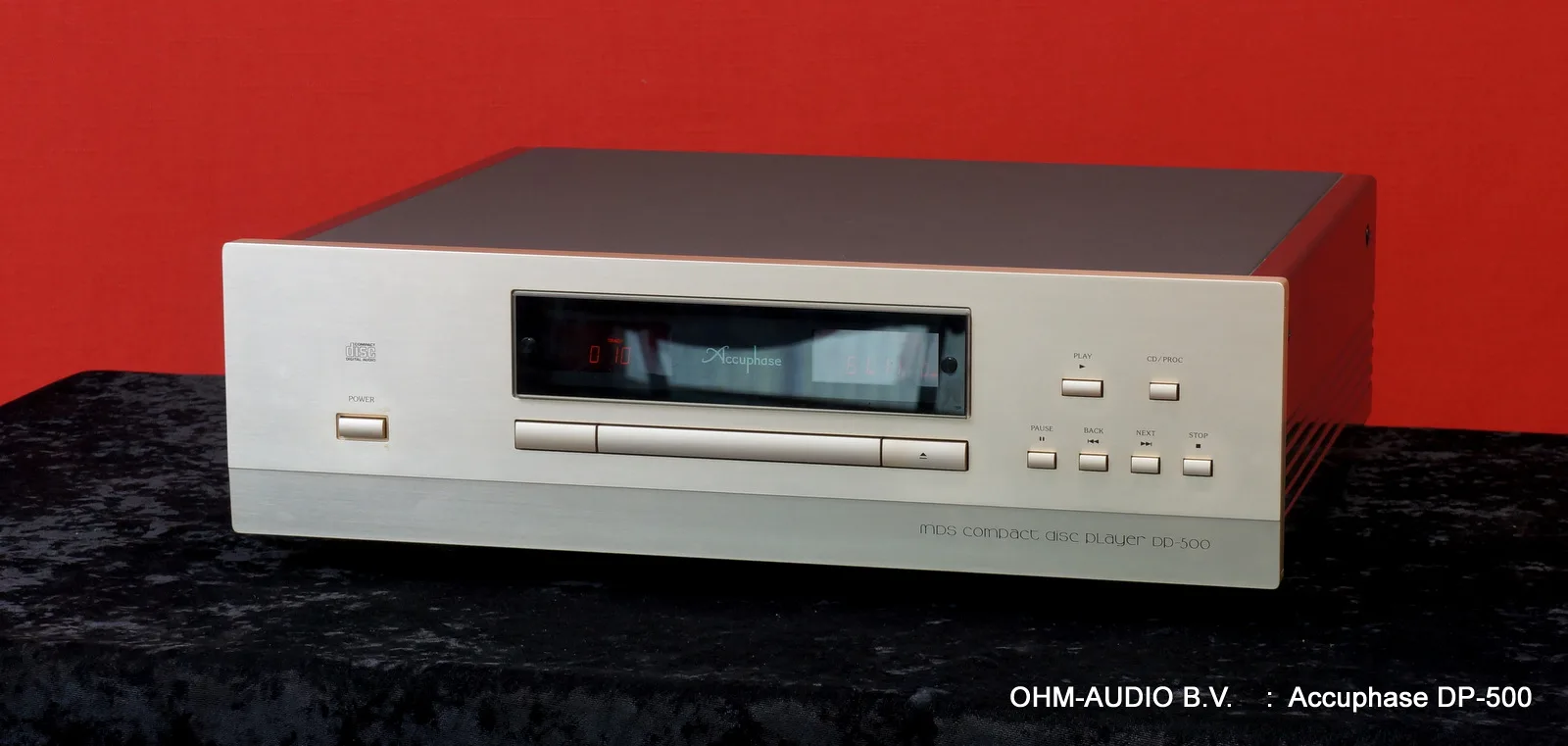 Lecteur CD Accuphase DP-500 avec Entrées Numériques et Contrôle de Volume, État Comme Neuf : SOLD to Italy