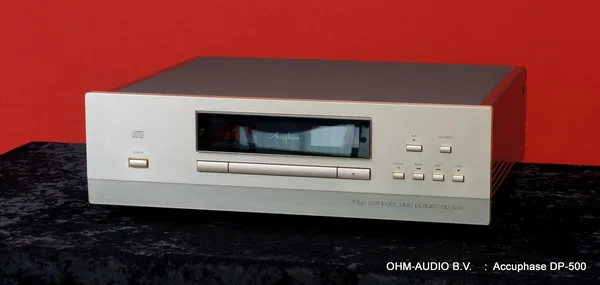 Accuphase DP-500 CD Player with Digital Inputs and Volume Control, Like New : SOLD to Italy