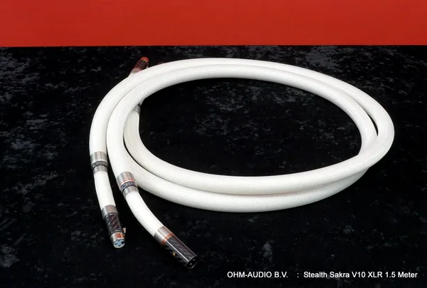 Stealth Sakra V10 XLR,Gebalanceerde Analoge Interlink, 1.5 Meter, Met verpakking : Sold
