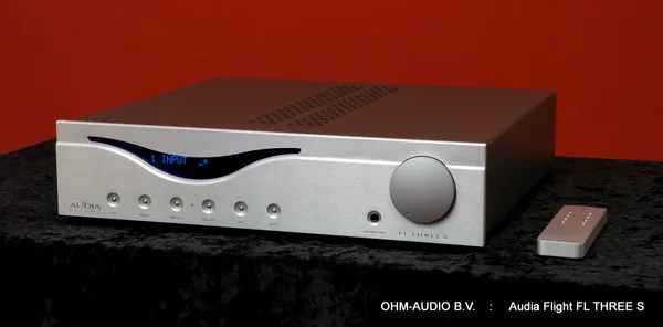 Audia Flight FL Three S, Amplificateur Intégré, État Neuf, Emballage d'Origine Inclus : VENDU