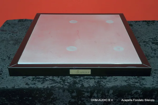 Acapella Fondato Silenzio, Amplifier Platform, 57 x 50 cm : Sold