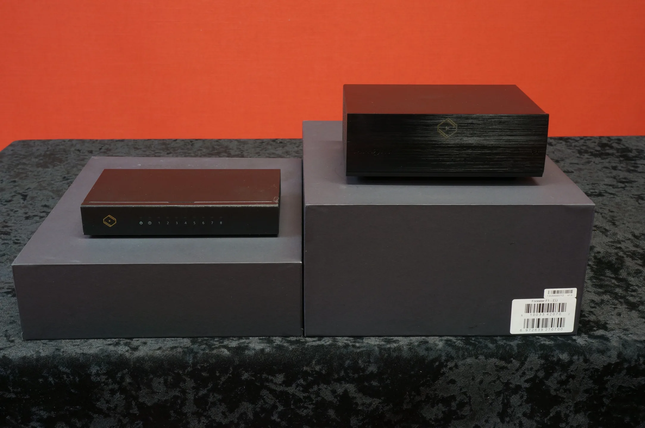 Silent Angel Bonn N8 Netwerkswitch + Forester F1 PSU, Occasion, Inclusief OVP : SOLD