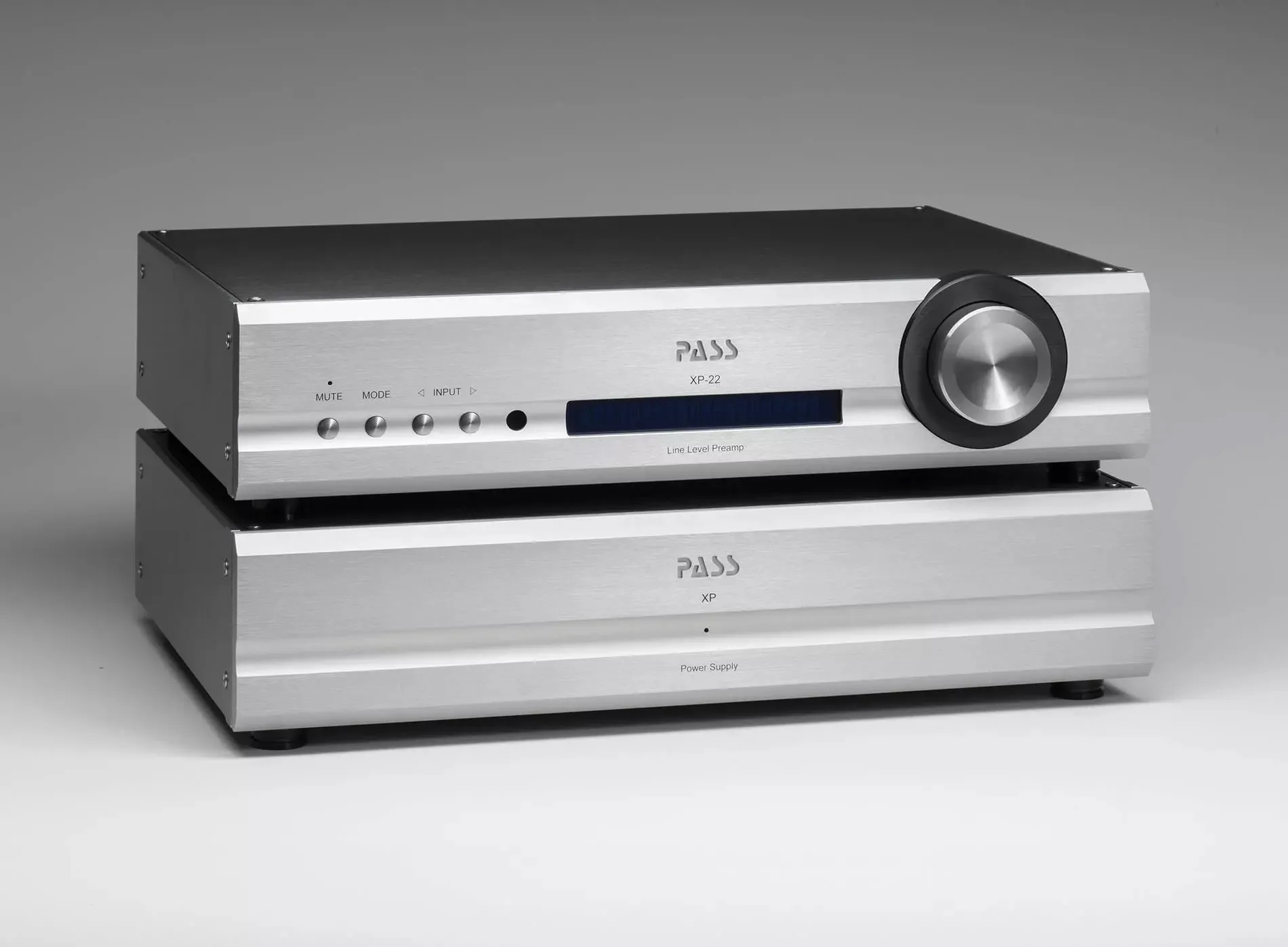 Pass Labs XP-22 Dual Chassis Preamplifier, État Neuf, Emballage Original Inclus : VENDU