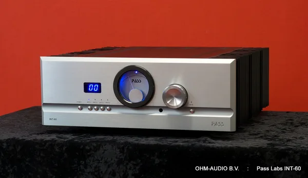 Amplificateur intégré Pass Labs INT-60, Occasion, Comme neuf, Emballage d'origine inclus : Vendu