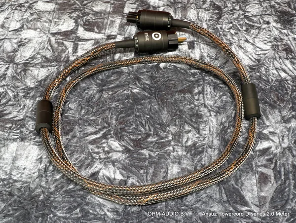 Ansuz Acoustics Mainz Diamond (D1) 2.0 Meter, Inklusive Originalverpackung : SOLD