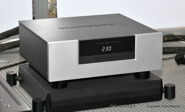 Gigawatt PowerMaster, Flagship Powerconditioner, Including Gigawatt LS-2 Evo Powercord