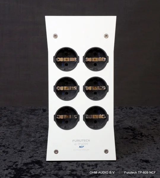 Furutech e-TP609E NCF, Bloc d'alimentation haute gamme sans filtrage, : VENDU
