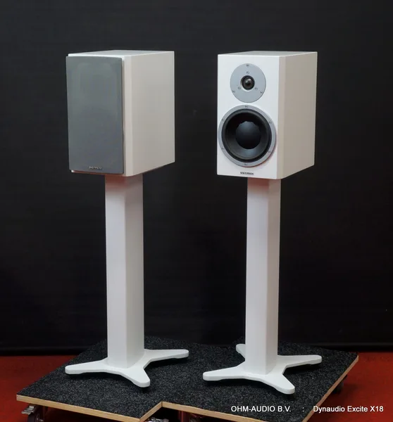 Dynaudio Excite X18 + Stand 10, Monitor Lautsprecher mit Ständern, Occasion : VERKAUFT