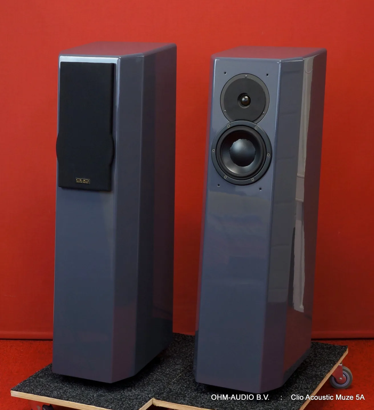 Clio Acoustic Muze 5A, Hochglanz Klavierlack Grau, Externe und verstellbare Frequenzweichen : SOLD