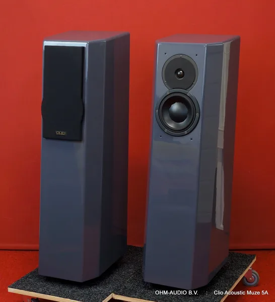 Clio Acoustic Muze 5A, Hoogglans Pianolak Grijs, Externe en Afregelbare Crossovers : SOLD