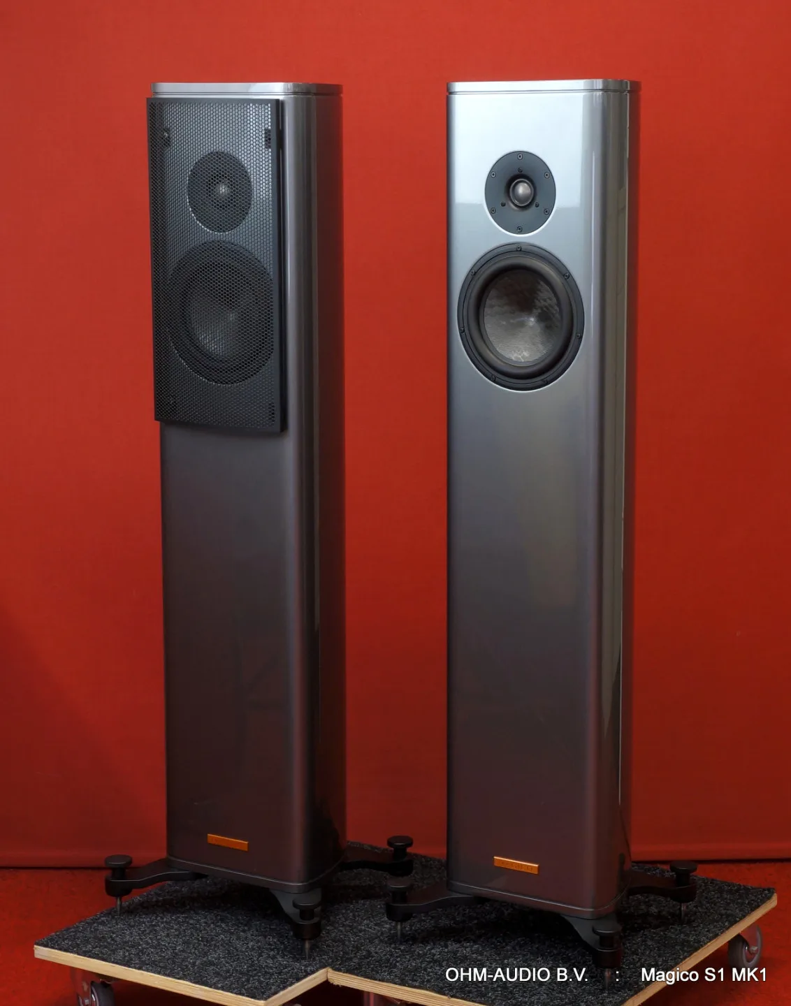Magico S1 MK1, Hochglanz Grau, Ausgezeichneter Zustand : VERKAUFT