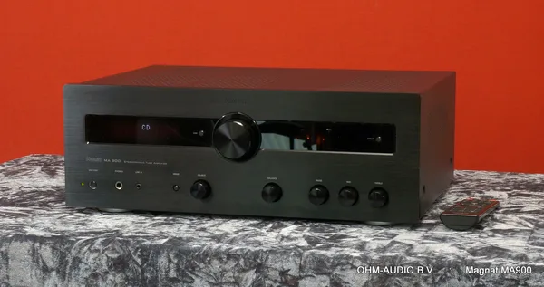 Magnat MA900, hybrid integrated amplifier with DAC, Like New, Including OVP : SOLD