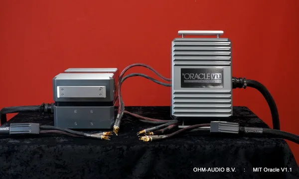 MIT Oracle V1.1, Reference Loudspeakercables, 12 Feet / 3.6 Meter, Occasion : SOLD
