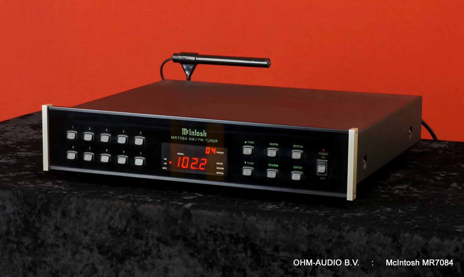 McIntosh MR7084 FM/AM Tuner, McIntosh Legacy Product, Like New, Including Manual : SOLD