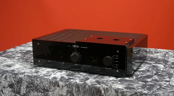 Lector Audio ZOE, Zero Feedback Buizen voorversterker + Aluminium Remote, Nieuwe Buizen, Occasion