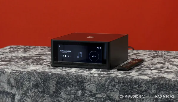NAD M10 V2, 100-Watt-Streaming-Verstärker, Wie neu & Komplett, Occasion : SOLD